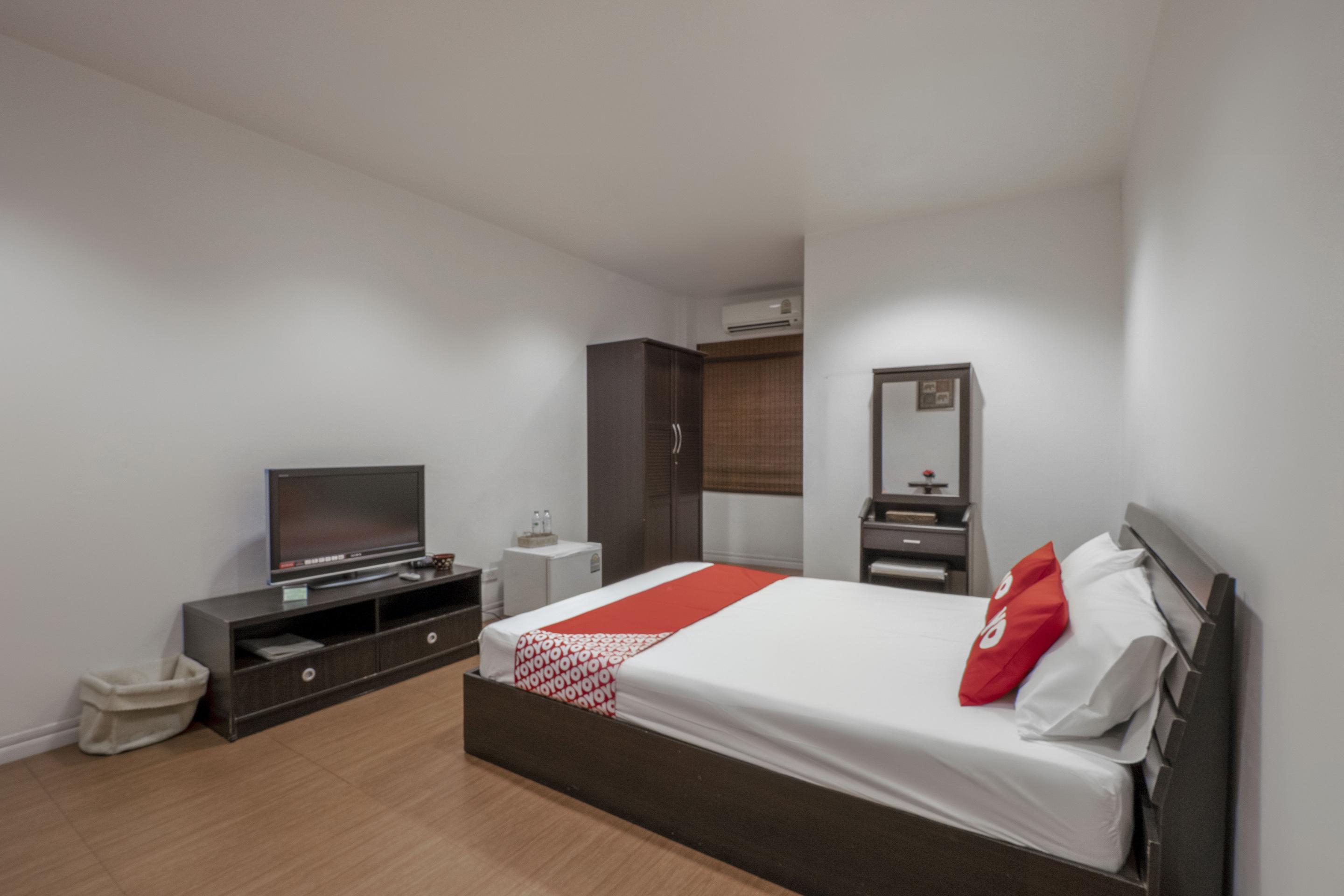 Oyo 1089 Baan Boran Hotel Bangkok Exterior photo